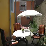 شقة Moderne Mitten In By Interhome